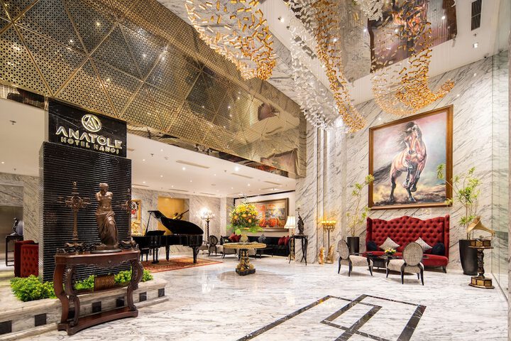 Hotel Interior 9 of 144