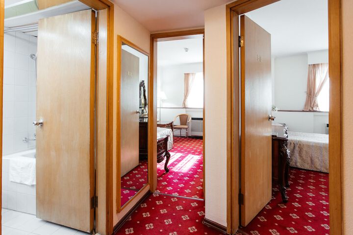 Room 14 of 41