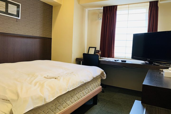 Room 10 of 52