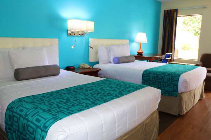 Double Accessible King Size Bed (9 of 12)