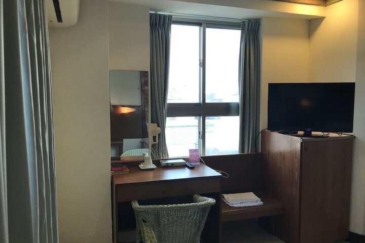 Room 22 of 51