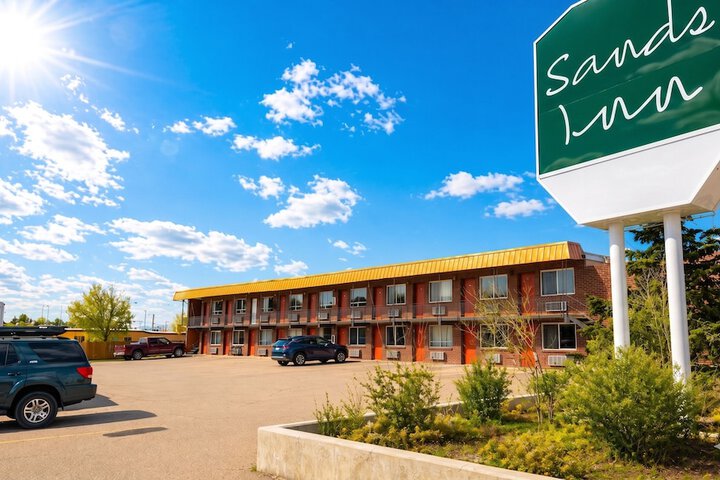 Exterior of Sands Inn Rock Springs Near I-80