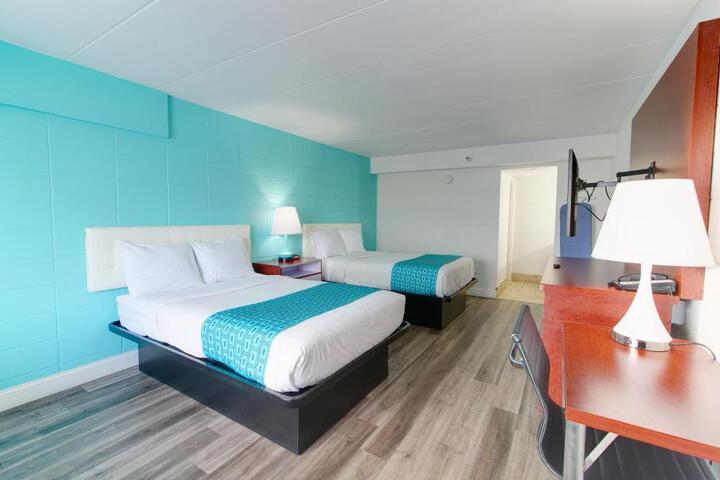 2 Double Beds (2 of 12)