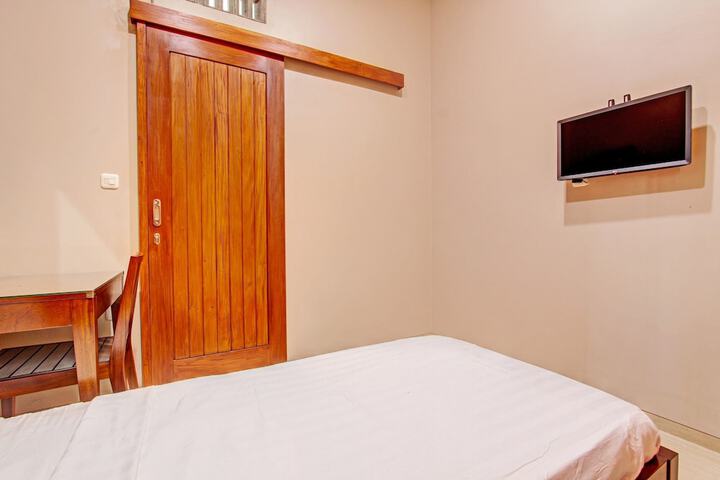 Room 8 of 26