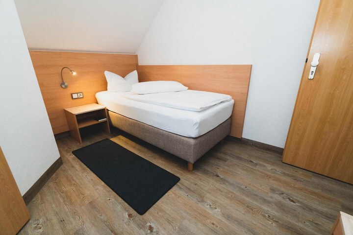 Room 15 of 54