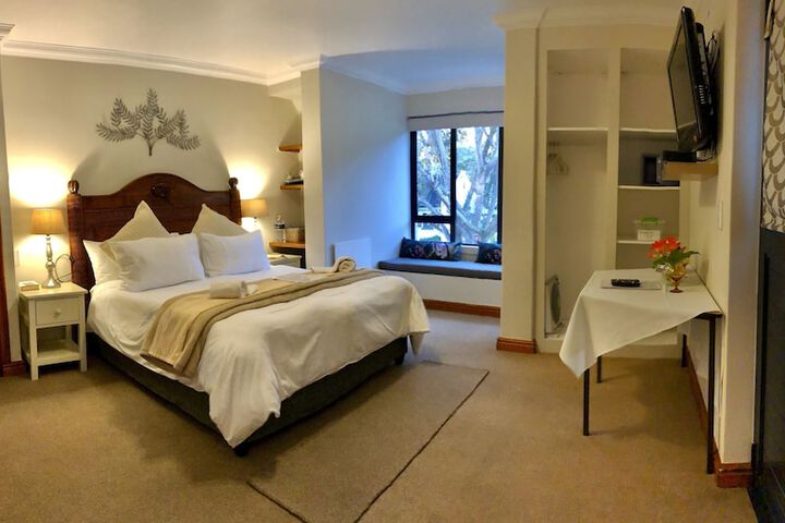 Room 4 of 53