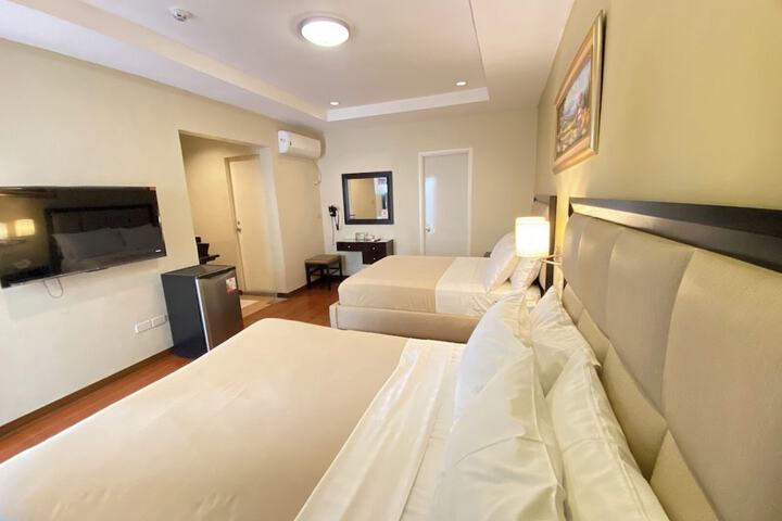 Room 21 of 49