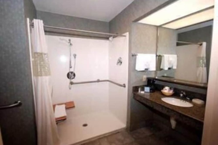 Room 17 of 42