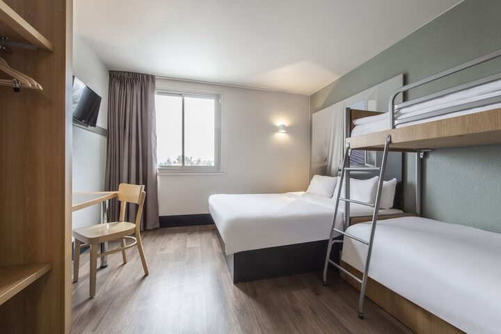 Room 21 of 57