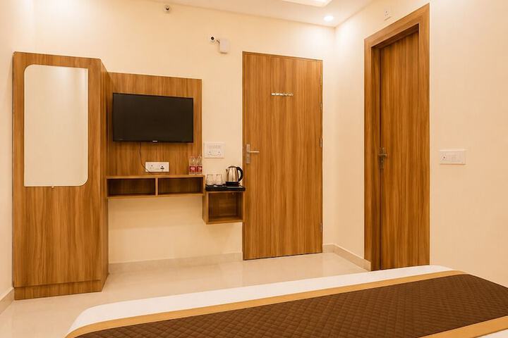 Room 12 of 41