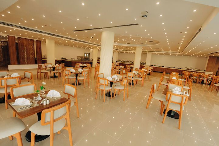 Dining 98 of 146