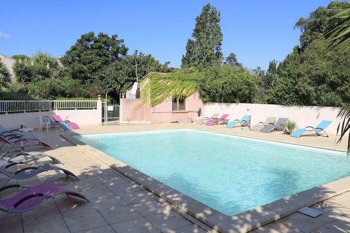 Pool 26 of 50