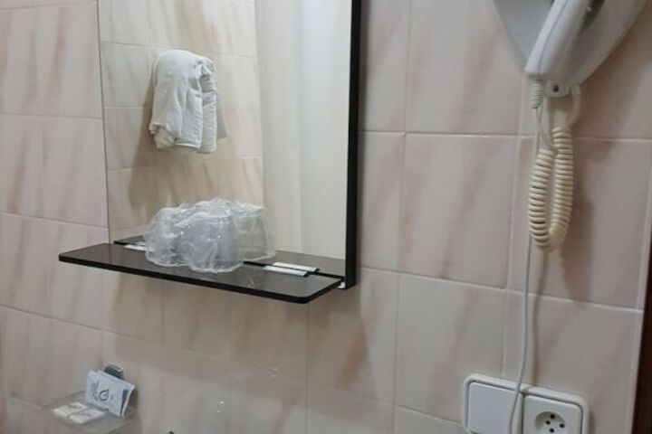 Photo 10