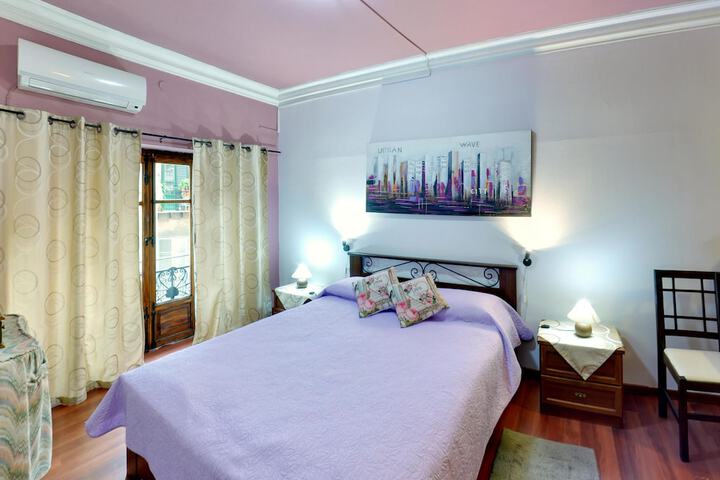 Room 6 of 81