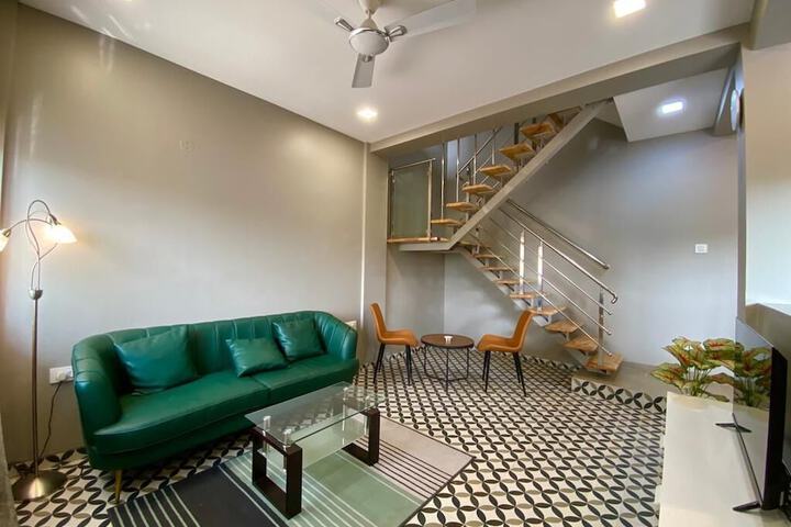 Hotel 74 of 86