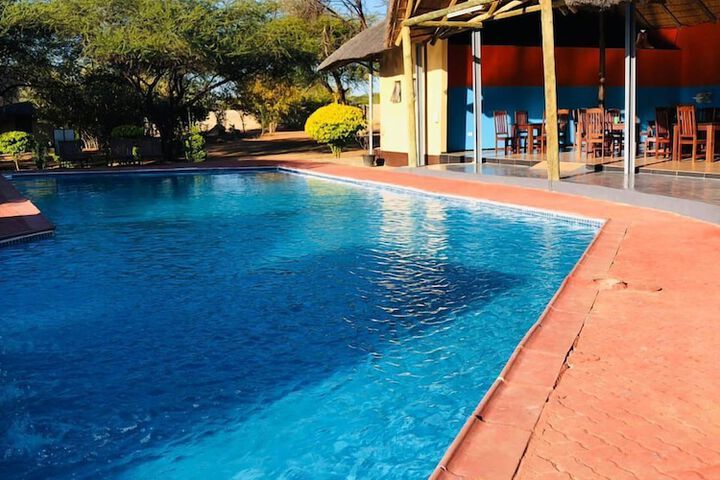 Pool 13 of 24