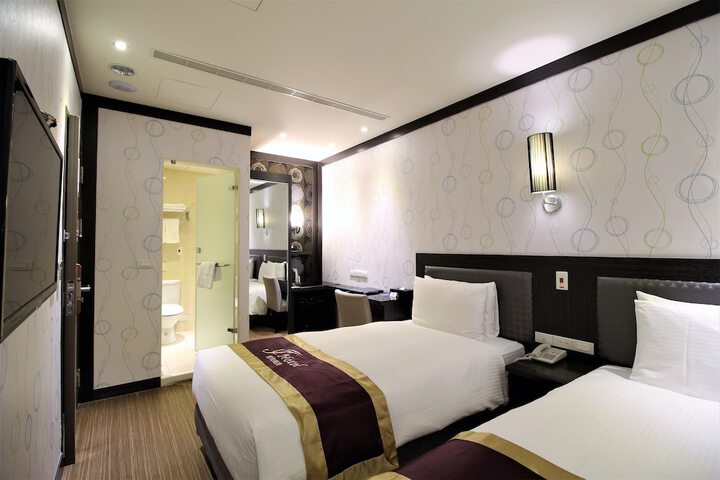 Room 40 of 63