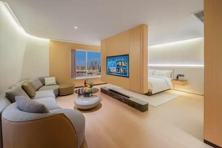 Room 22 of 27