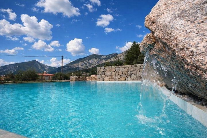 Pool 5 of 13