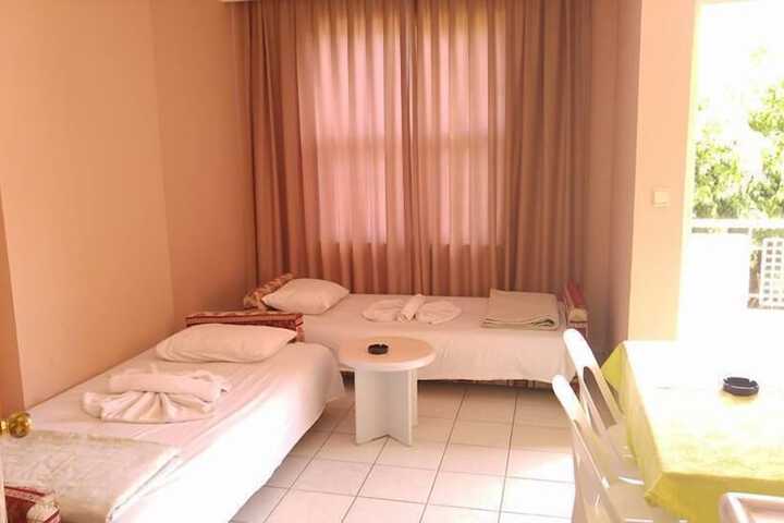 Room 8 of 13