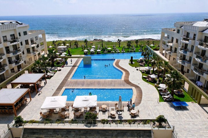 Pool 49 of 110