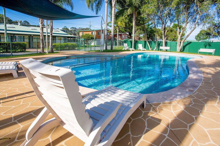 Pool 68 of 84