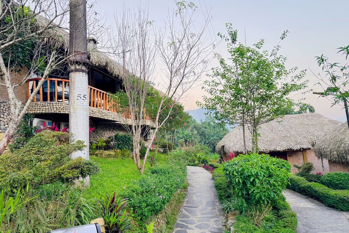 Hotel Exterior 78 of 87
