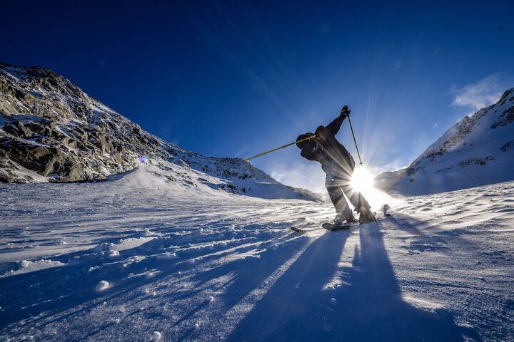 Snow and ski sports