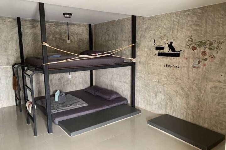 Room 16 of 27