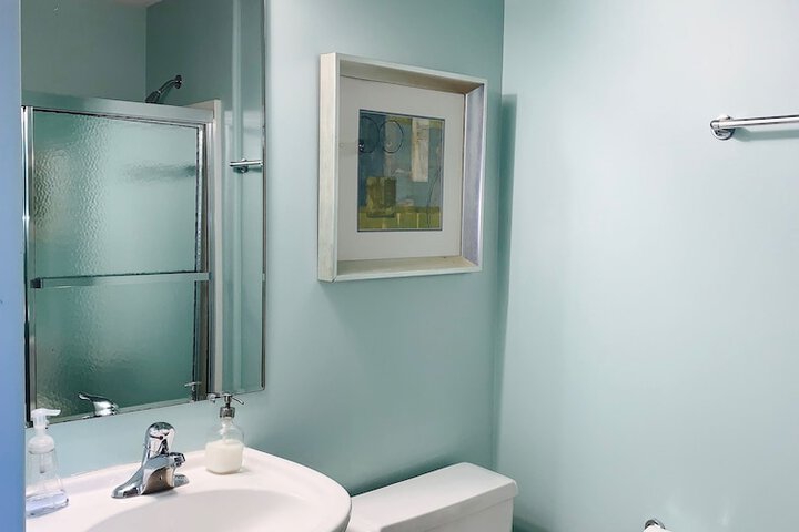 Room 30 of 46