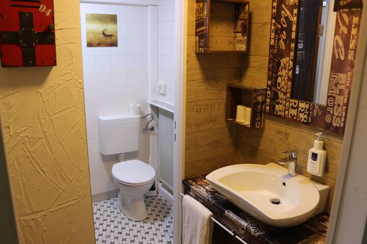 Room 43 of 73