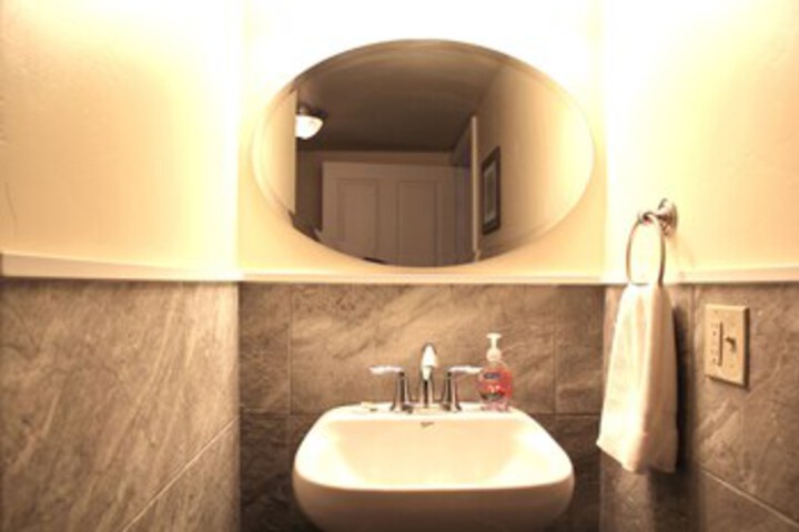 Room 4 of 56