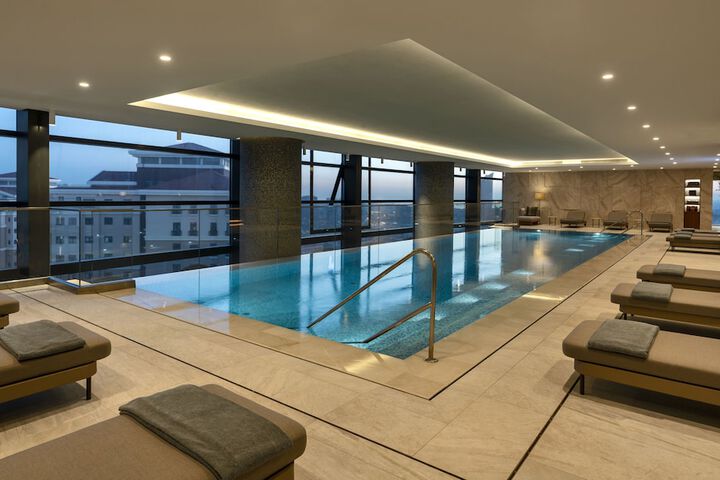 Pool 61 of 107