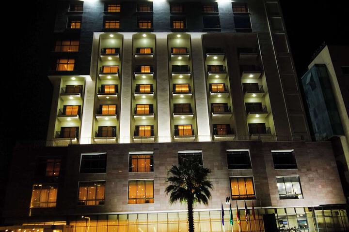 Hotel 53 of 54