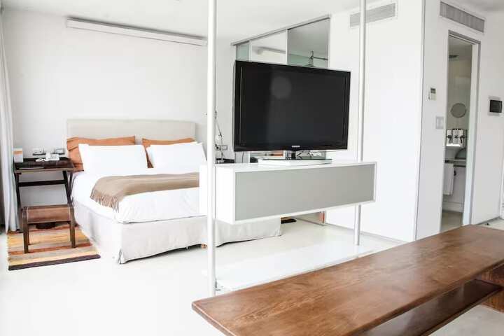 Room 7 of 53
