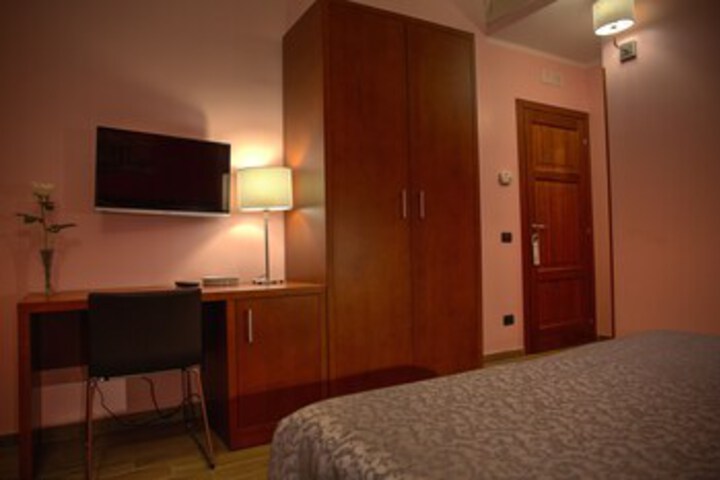 Room 31 of 37