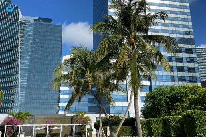 Four Seasons Hotel Miami - Luxury Private Residences in Miami, FL