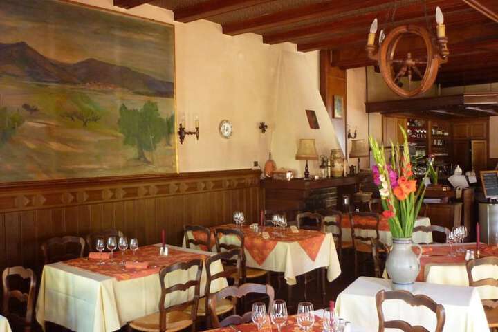 Dining Photos