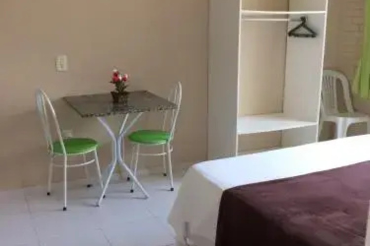 Room 5 of 15