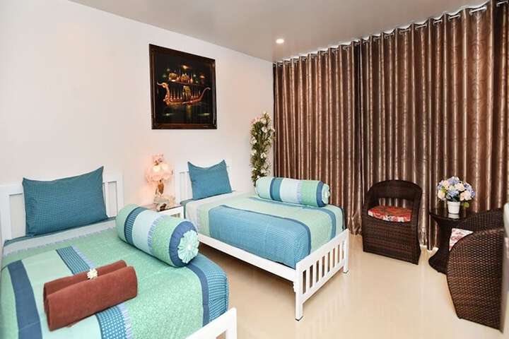 Room 8 of 55
