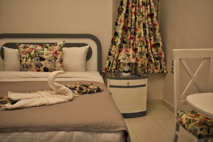 Room 7 of 29