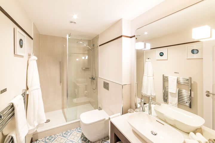 Bath Interior