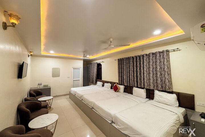 Room 46 of 80