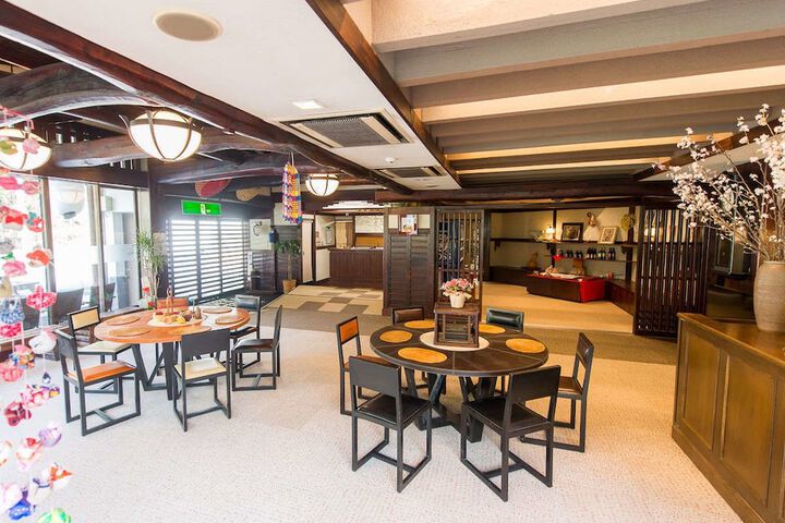 Hotel Lobby