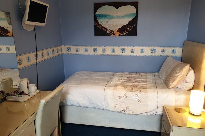 Room 22 of 184