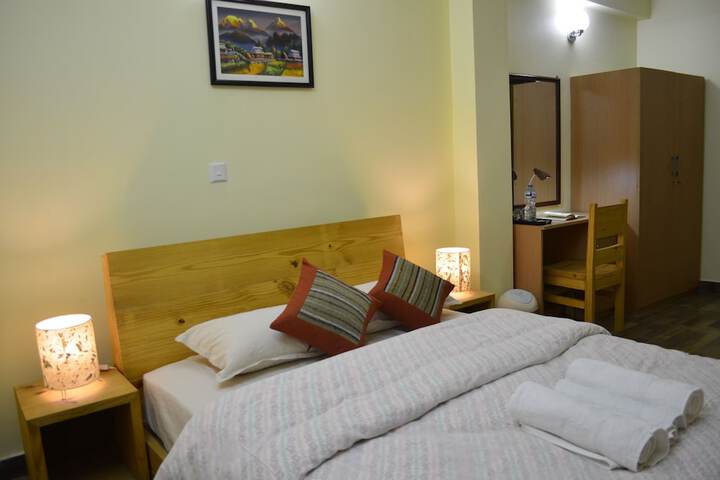 Room 12 of 48