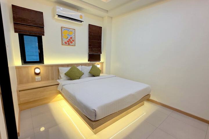 Room 44 of 97