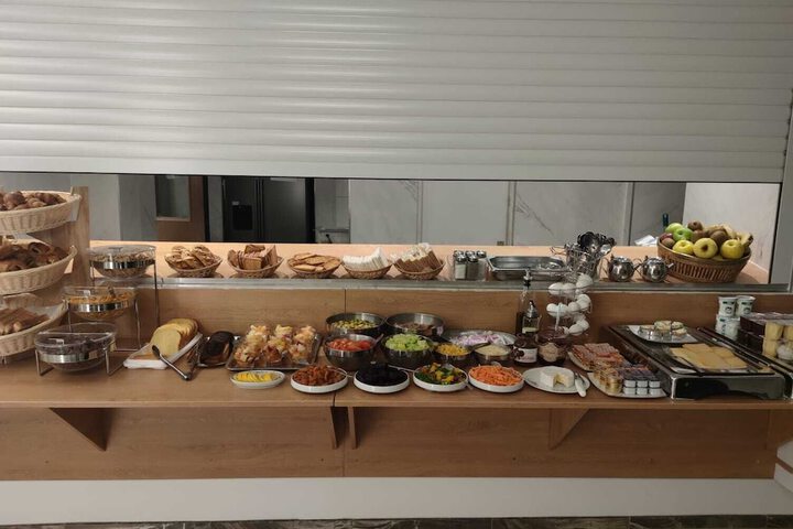 Dining 95 of 104