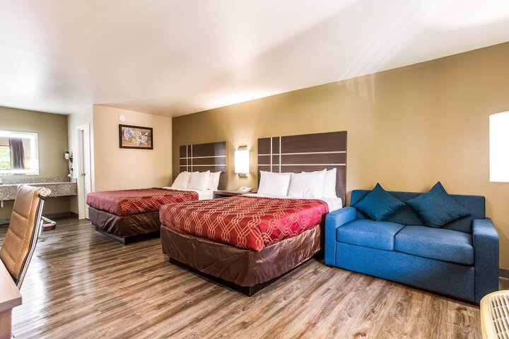 Room 20 of 48