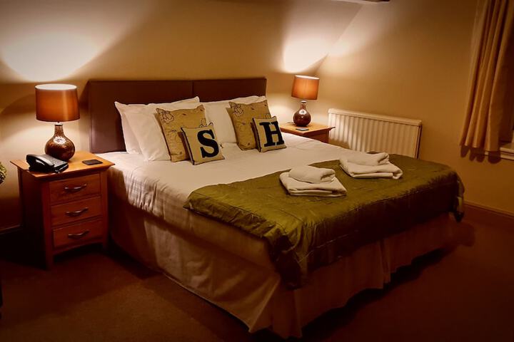 Room 6 of 50